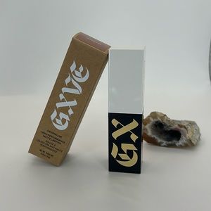 GXVE, Original Me, high-performing, Matte lipstick shade: Loveable Me.